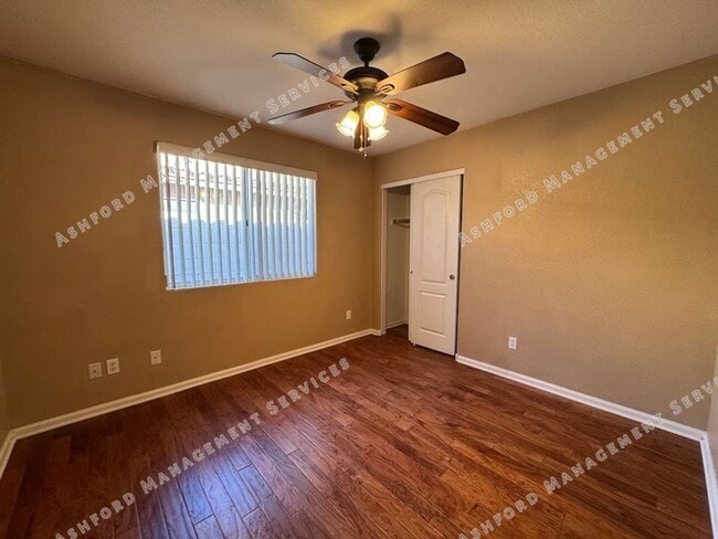 Building Photo - Beautiful Single-Story 3BR Home with Priva...