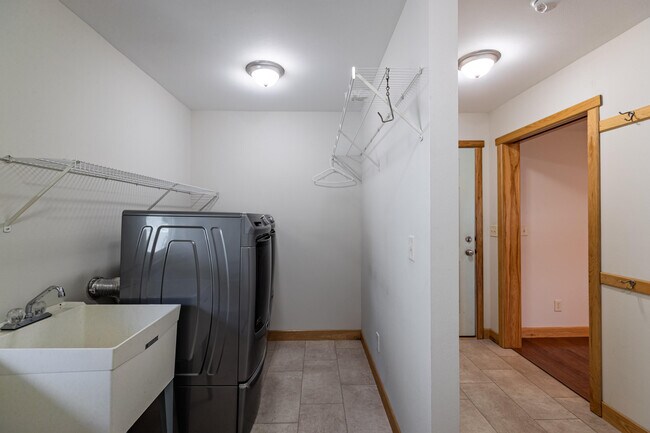 Building Photo - 3506 33rd St S