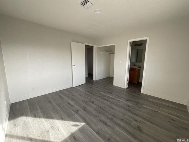 Building Photo - 1090 Barstow St