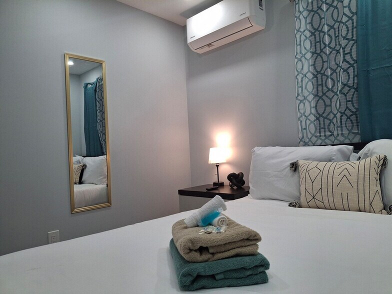 Building Photo - 1111 Atwells Ave