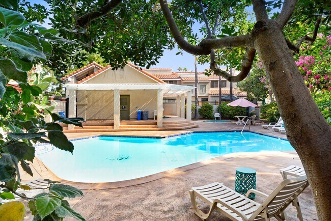 Building Photo - Available now!  2 Story 2/2.5 Condominium for Lease in Rancho Cucamonga!