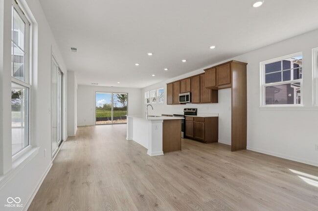 Building Photo - 7417 Peristyle Ln