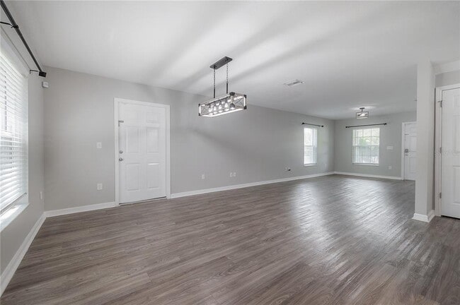 Building Photo - 595 Shady Grove Dr