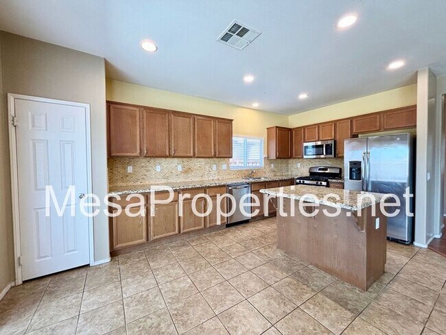 Building Photo - 14312 Sierra Grande St