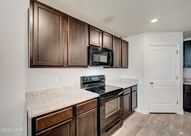 Building Photo - 112 Red Bay Rd