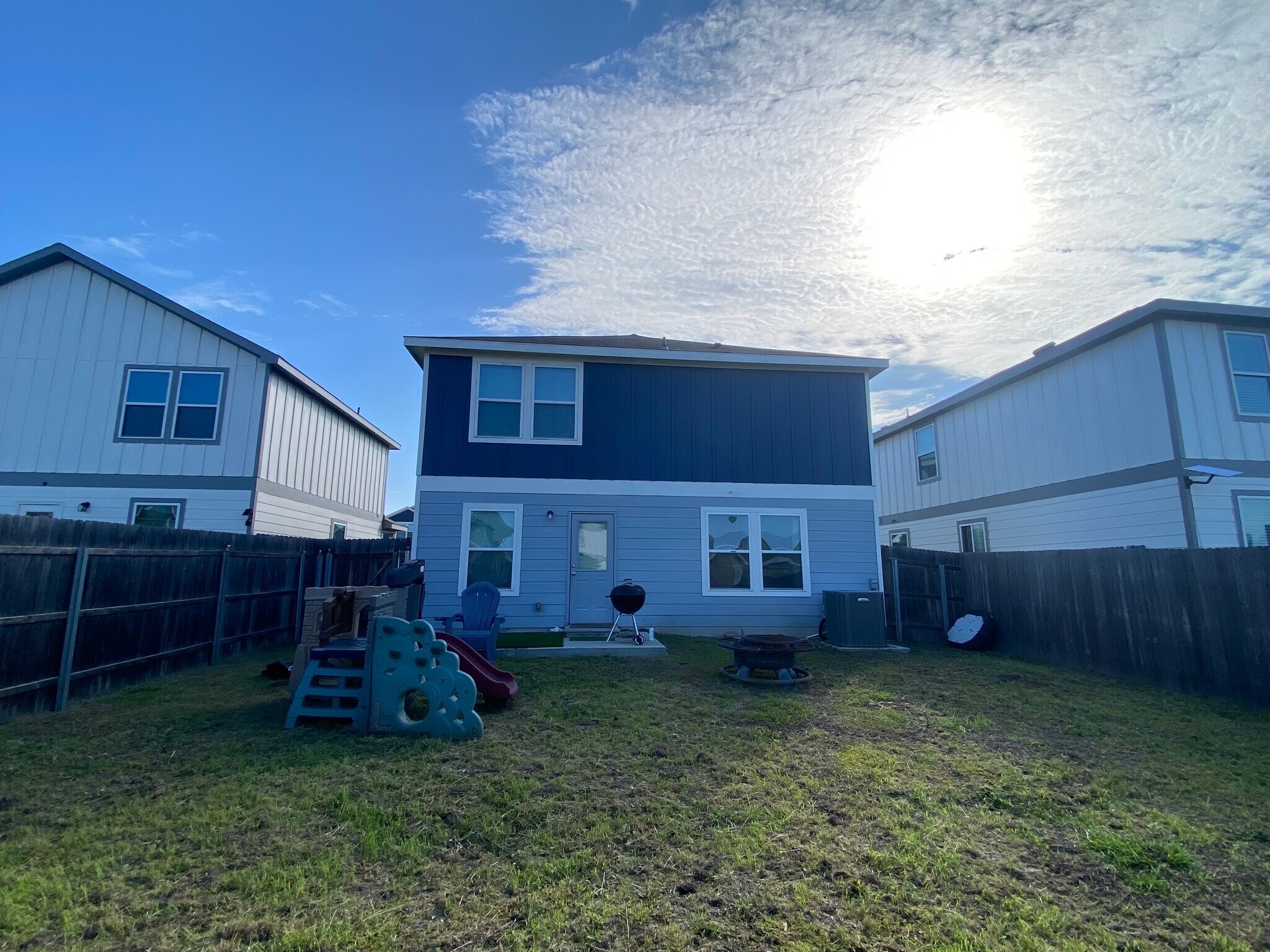 Building Photo - 864 Sweetgrass
