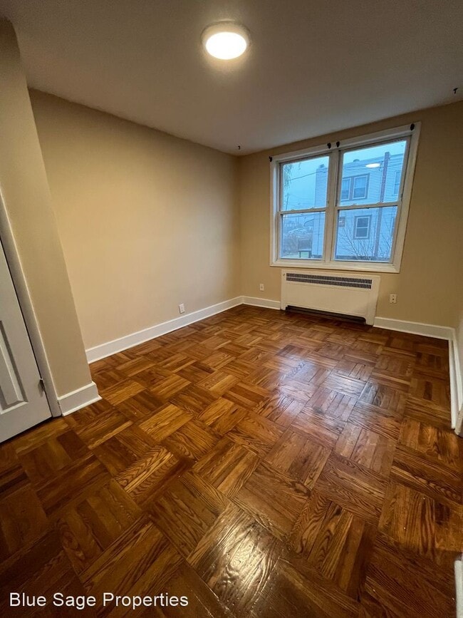 Building Photo - 3 br, 1 bath House - 126 Normandy Rd