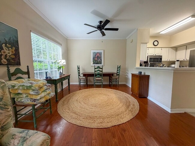 Building Photo - 2/2 Condo in The Links @ Haile Plantation - available end of April! *Approved Application*