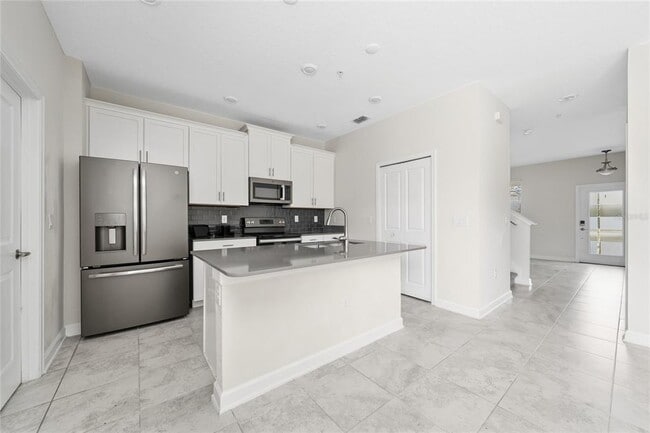 Building Photo - 12124 Sonnet Ave