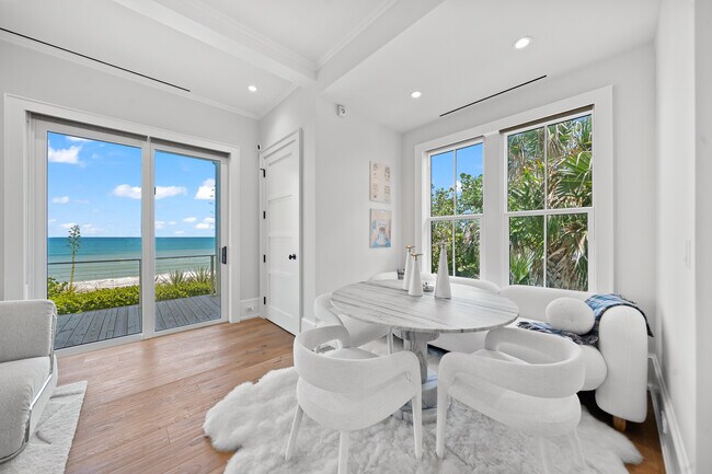 Building Photo - 5525 Jimmy Buffett Mem Hwy