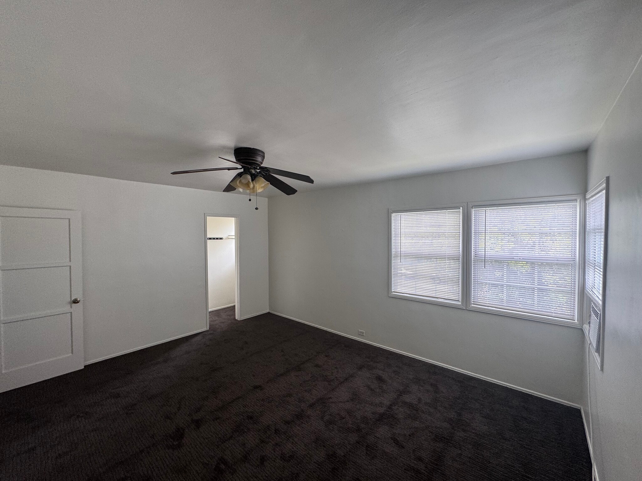 Bedroom 1 - 424 W Riggin St