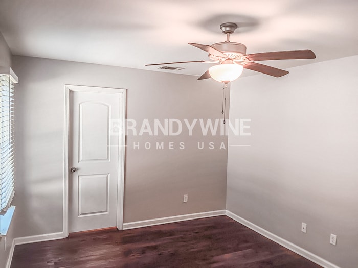 Building Photo - 2260 Webbing Dr