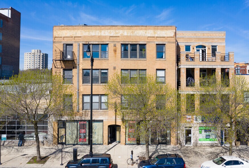 Building Photo - 2008 S. Wabash Ave