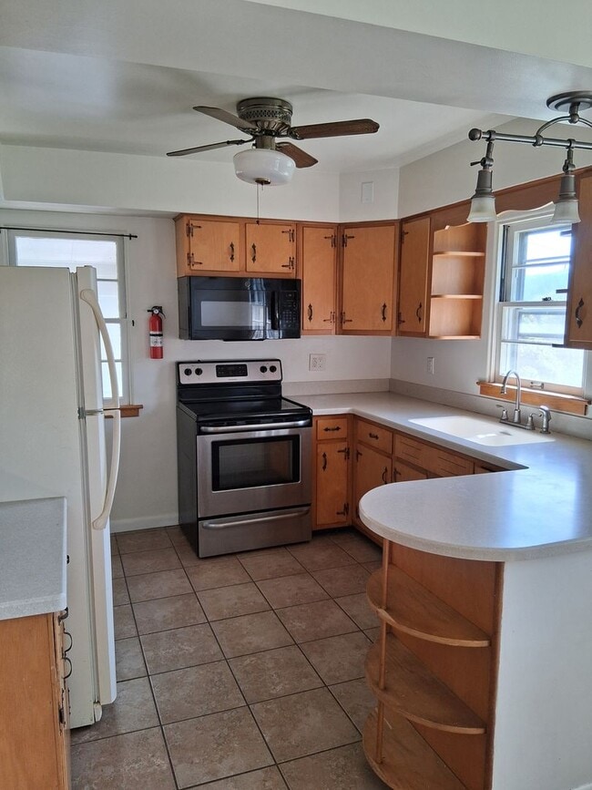 Building Photo - 3 BR/2 B  Single Family Home in suburb community of LaVale
