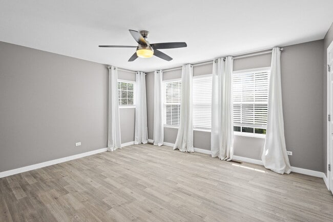 Building Photo - 5117 Woodmere Ct