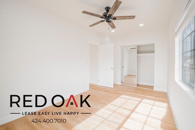 Building Photo - 1611 Oak St