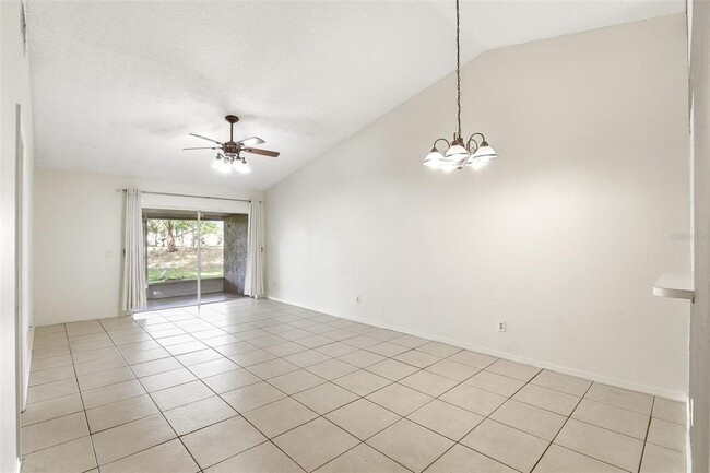 Building Photo - 917 Pebble Creek Cir