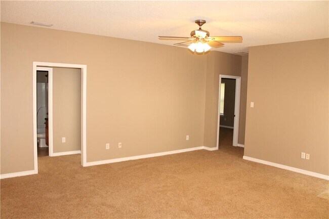 Building Photo - 8762 Fangorn Rd