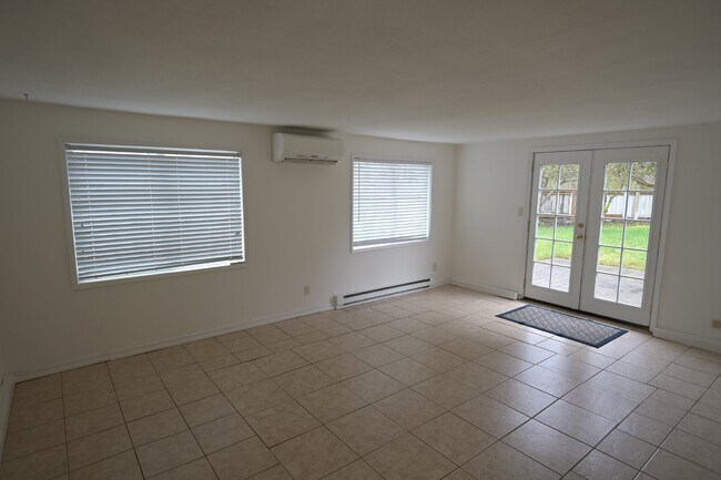 Building Photo - 2 bed 1.2 bath in Sequim