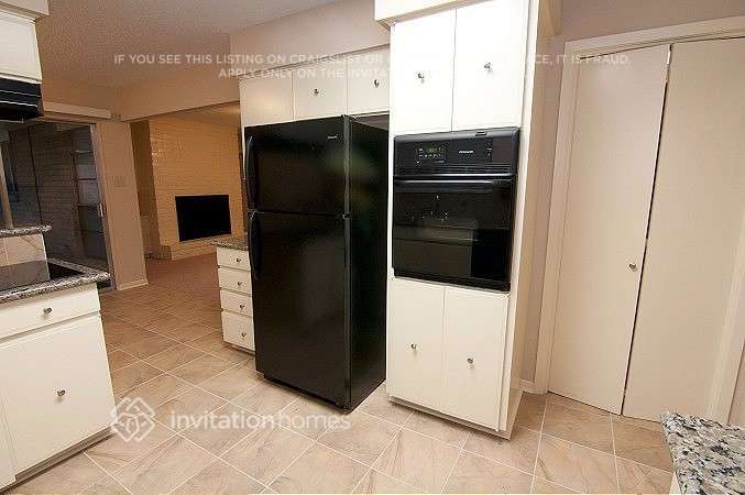 Building Photo - 18331 Cape Bahamas Ln