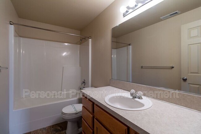 Building Photo - 7905 NE 64th Street