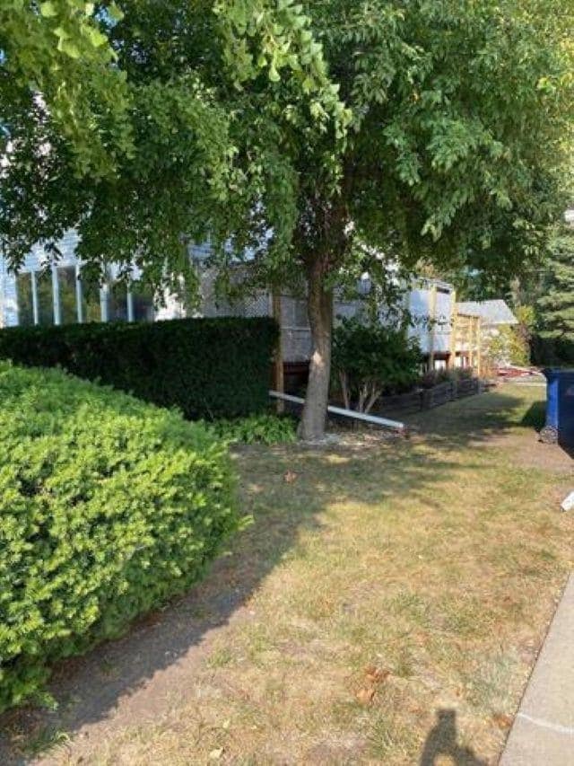 Building Photo - 630 Bucklin St
