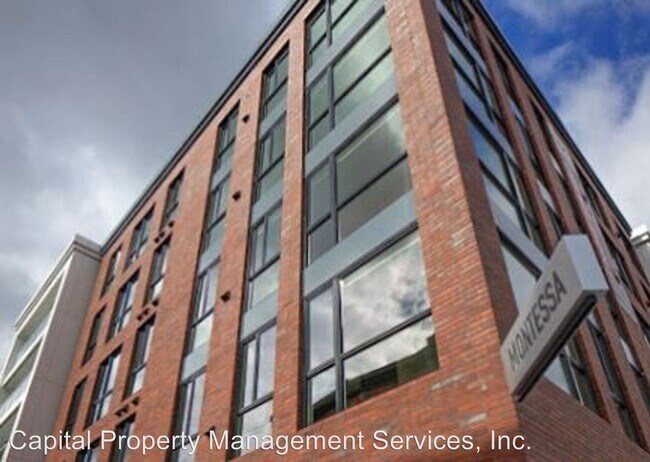Building Photo - 2010 NW Pettygrove St