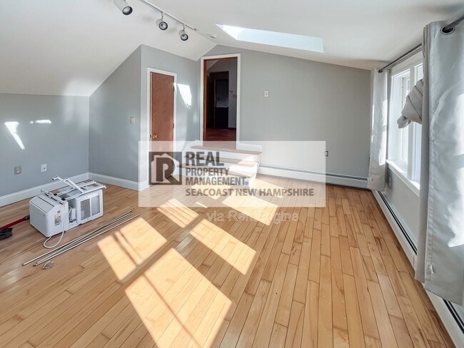 Building Photo - 10 Kelley Rd