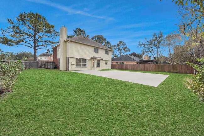 Building Photo - 1702 Park Ridge Dr