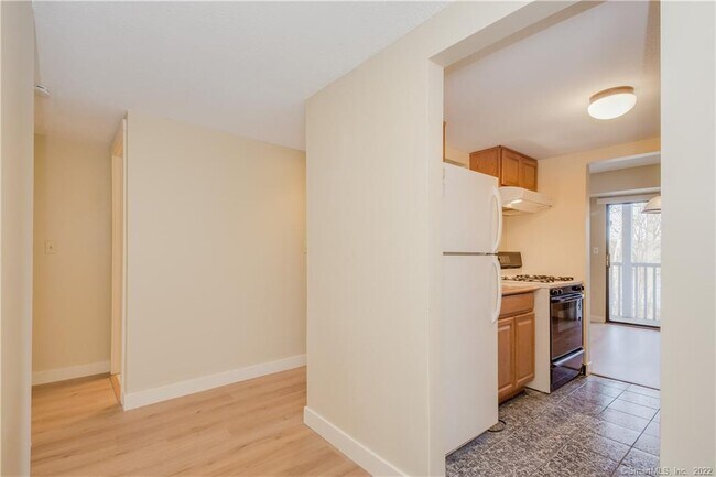 Building Photo - 57 Brookwood Dr