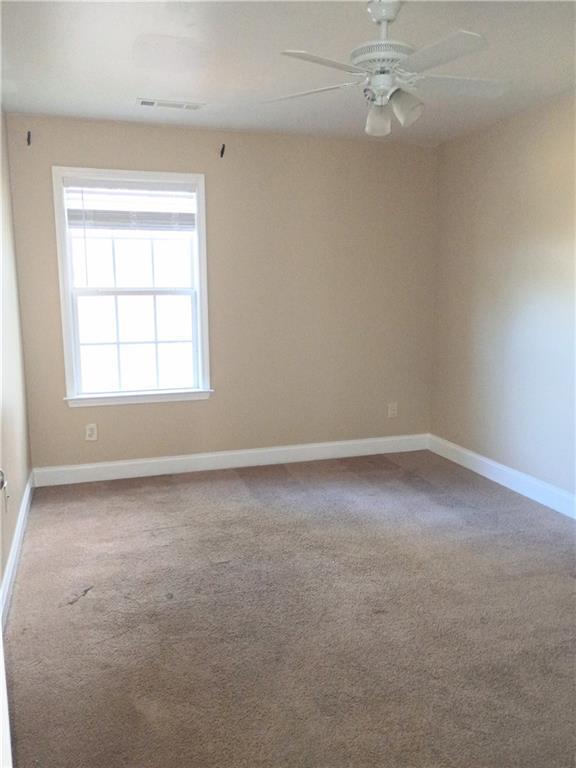 Building Photo - 344 Mary Dr