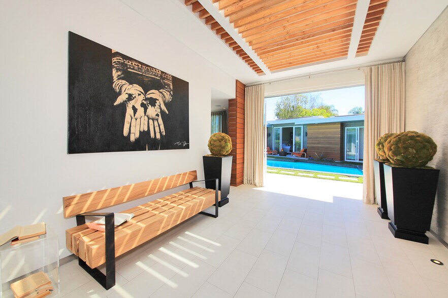 Building Photo - 3054 Elvido Dr
