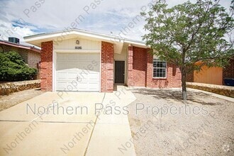 Building Photo - 1686 St Stephen Pl