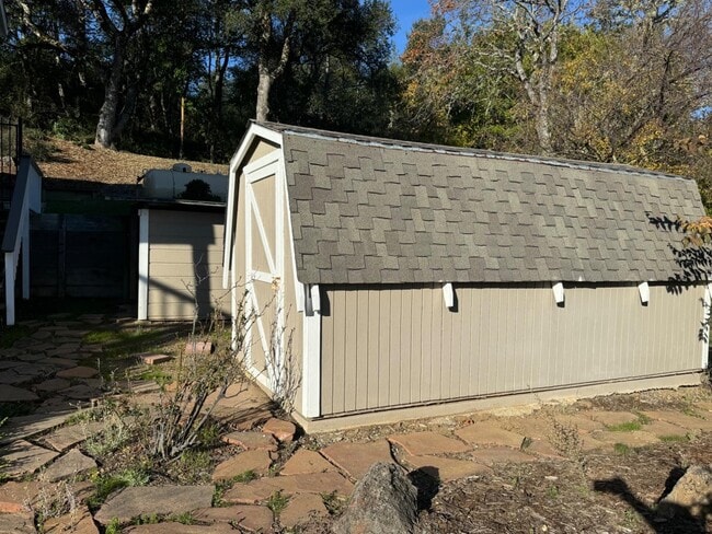 Building Photo - 25400 Radonich Rd