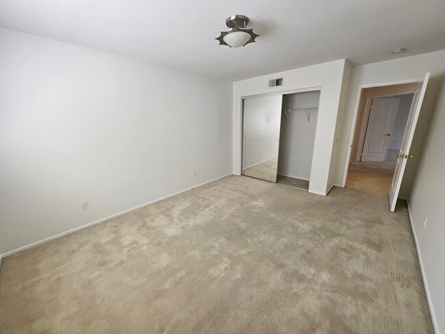 Building Photo - Cozy Bishop Ranch home!