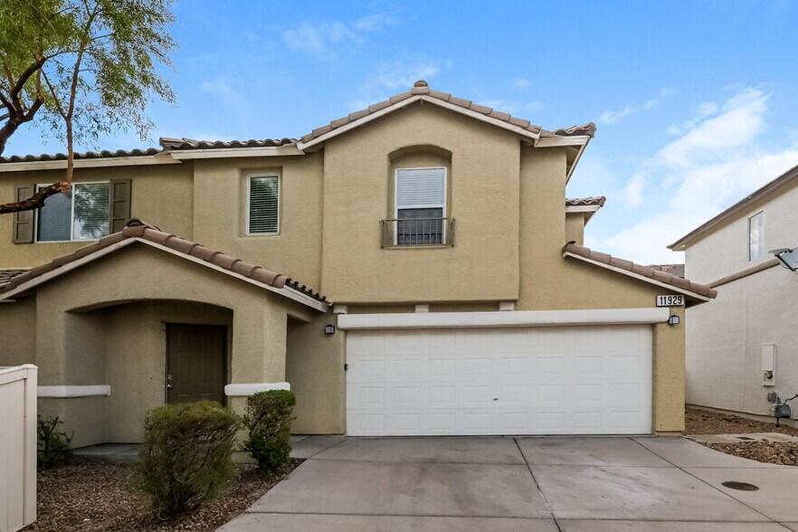 Building Photo - 11929 Fairfax Ridge St
