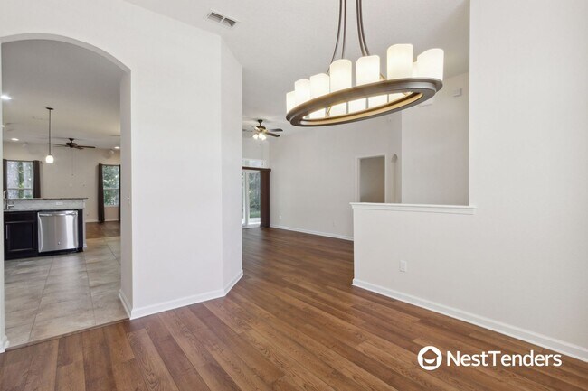Building Photo - Roses Bluff Home in Yulee!