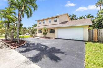 Building Photo - 11610 NW 43rd St