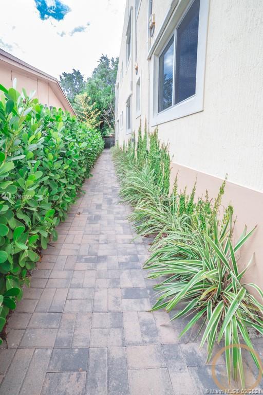 Building Photo - 53 NE 49th St