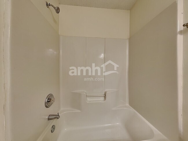 Building Photo - 4533 Hyperion Ct