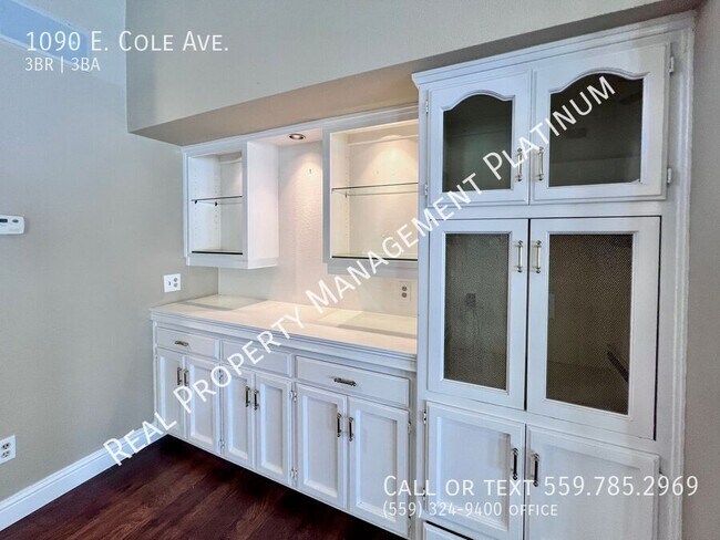 Building Photo - 1090 E Cole Ave