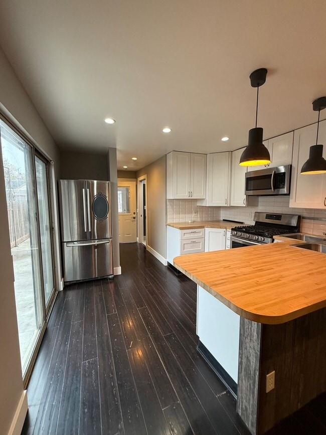 Building Photo - Updated ADU in West Santa Rosa for Rent! U...