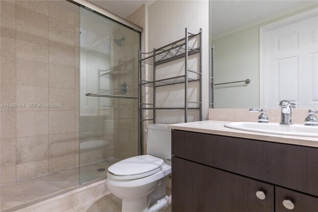 Building Photo - 3370 NE 190th St