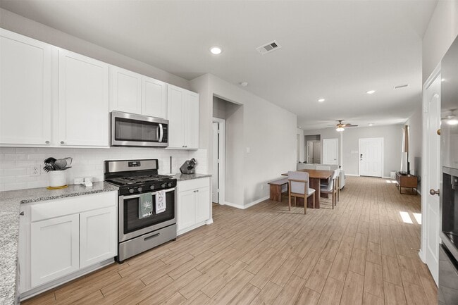 Building Photo - 25803 Hickory Pecan Trl