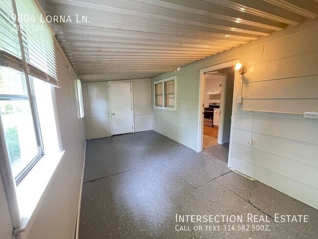 Building Photo - Charming 3 Bedroom Ranch Home with Fenced ...