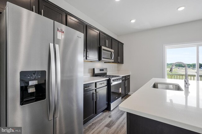 Building Photo - 16640 Green Glade Dr
