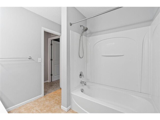 Building Photo - 2117 Vermillion Curve