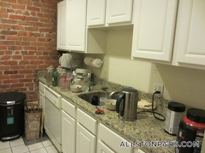 Building Photo - 1130 Commonwealth Ave