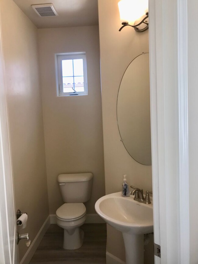Building Photo - Spacious Home - Newer Build TOSCANO Neighb...