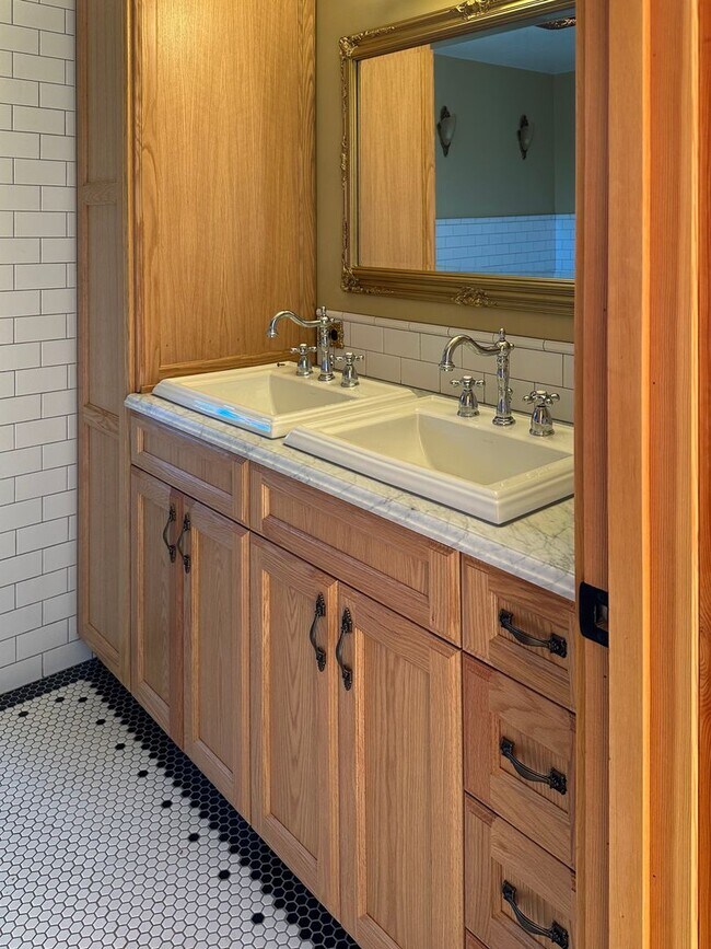 Building Photo - Luxury Craftsman with Spanish Accents & Bo...